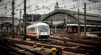 Japanese Railway Stations See 84% Reduction in Suicides